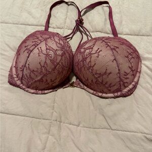 Victorias Secret Elegant Lace Women's Bra in Burgundy
